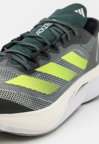 adidas Performance ADIZERO BOSTON 12 - Scarpe da corsa su strada - legend ivy/lucid lemon/silver pebble
