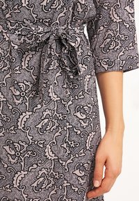 Noa Noa Vestido informal - grey