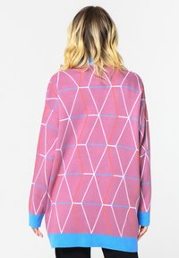 Cesare Gaspari Vest - pink blue