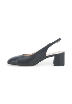 Scarpa slingback in pelle nera con punta arrotondata e tacco a blocco, con cinturino laterale con fibbia per la regolazione.