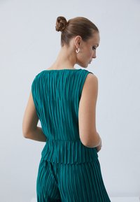 Anna Field by Zalando Top - dark green