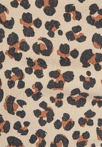 Non sélectionné, Beige animal print