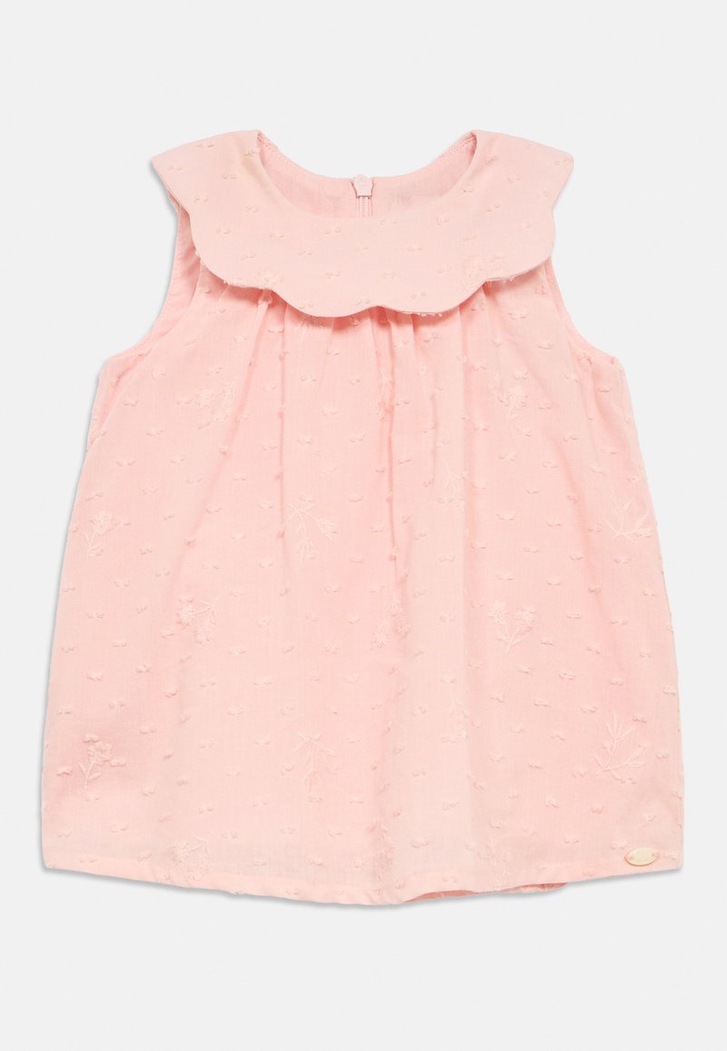 Ροζ αμάνικο φόρεμα με γιακά σε σχήμα κυματιστού άκρου, υφασμάτινη υφή με κεντήματα λουλουδιών και κούμπωμα με κουμπιά στο πίσω μέρος.