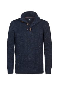 Pulover tricotat bleumarin cu guler înalt și butoane din lemn. Prezintă un model complex de tricot cu cabluri și manșete și tiv cu nervuri.