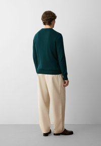 Colmar Maglione - green
