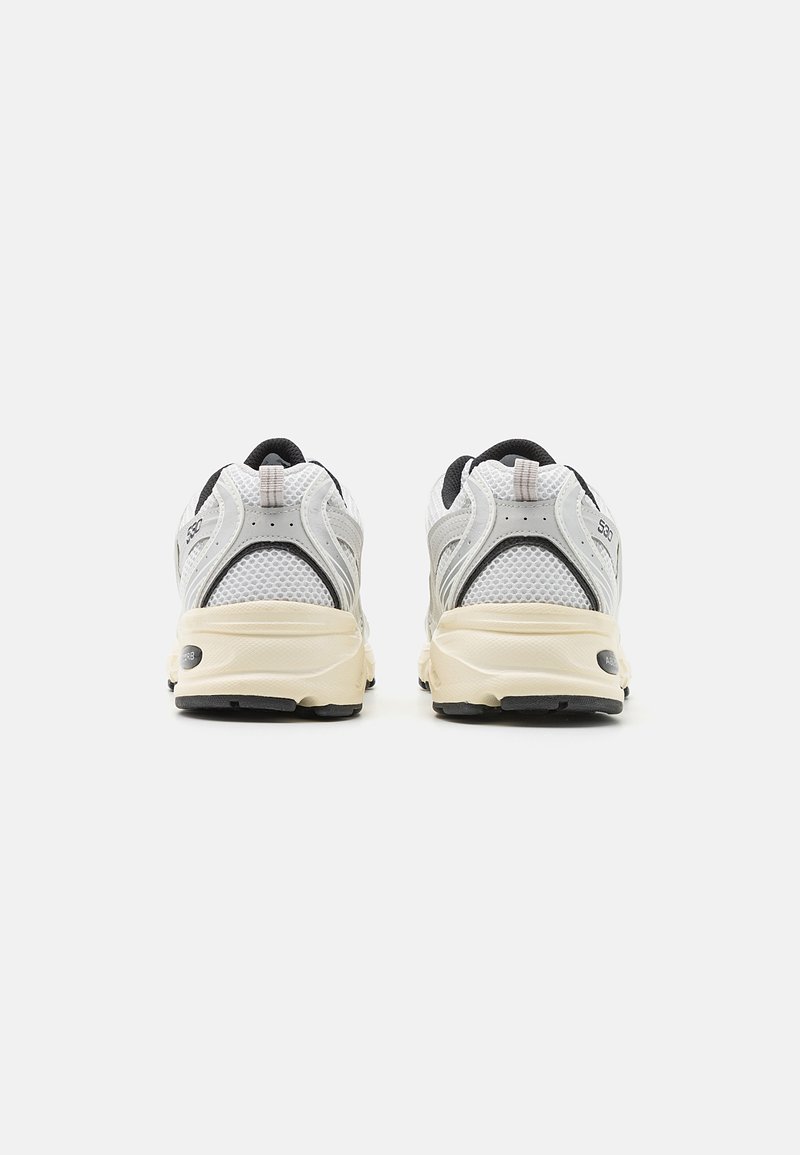 New Balance MR530 UNISEX - Sneaker low - white/grey/weiß - Zalando.de