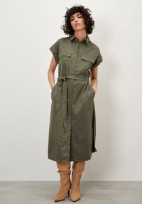 Non sélectionné, khaki