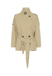 Trench-coat beige avec ceinture, coupe croisée, grands boutons et col montant. Comprend des épaulettes et un tissu texturé.