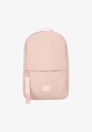 Zaino di tessuto rosa dalla forma arrotondata, con tasca frontale con zip e una tracolla etichettata "JOHNNY URBAN". Texture liscia e design minimalista.