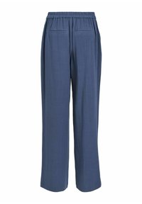Pantalons à jambes larges en tissu bleu foncé ; dotés d'une taille élastique et de deux poches arrière. Texture lisse avec une coupe décontractée et confortable.