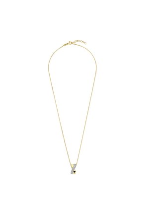 Goldene Kette mit einem gedrehten Anhänger, der silberne Akzente und ein kleines schwarzes Detail aufweist und ein elegantes sowie modernes Design zeigt.