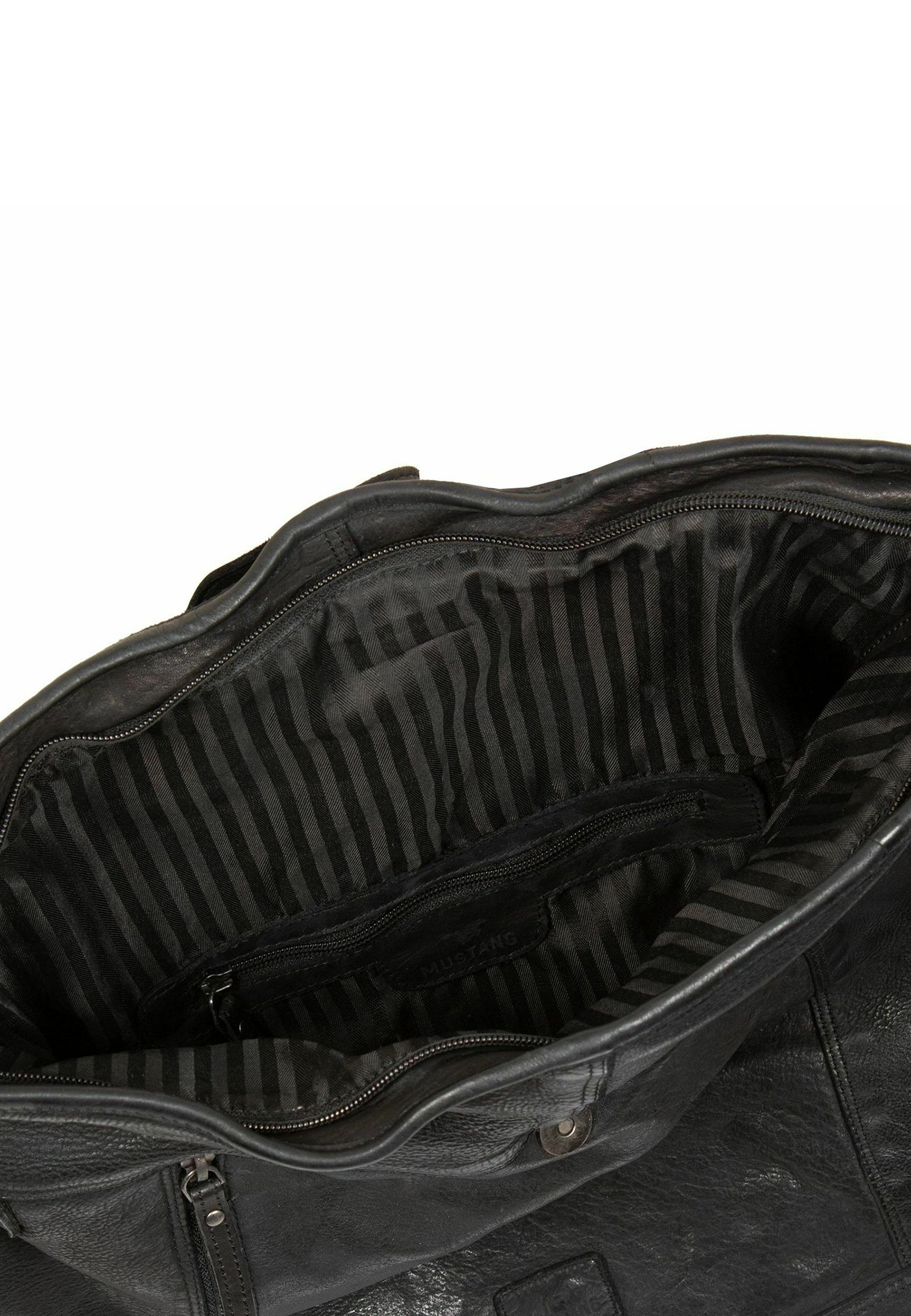 Sac à Dos En Cuir MUSTANG Catania - Noir - Pour Ordinateur, Ajustable - 100% Cuir
