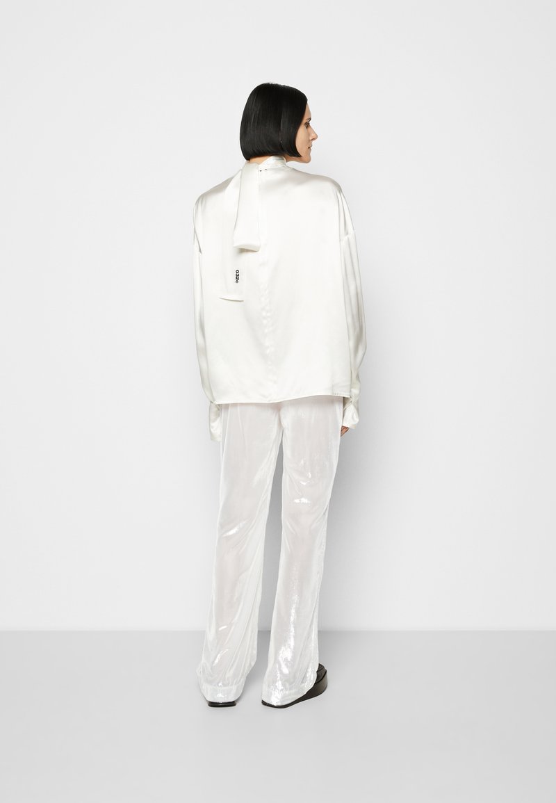 Damen Bekleidung | 032c THE MAGIC PANT Stoffhose white/weiß - VL55688 Damen Bekleidung | 032c THE MAGIC PANT Stoffhose white/weiß - VL55688