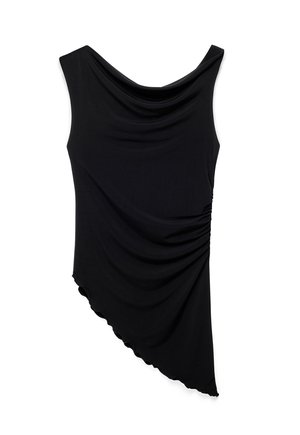 Mustast varrukateta topp asümmeetrilise äärega, drapeeritud kaelusega ja ühe külje kortsutatud detailiga.