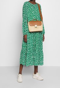 Love Copenhagen Maksimekko - green