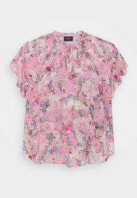 Blusa floral rosa con mangas cortas y onduladas, que presenta un cuello fruncido y una tela ligera y translúcida con intrincados patrones negros.