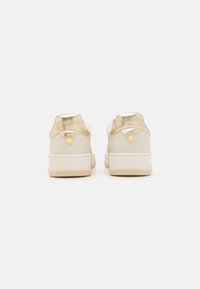 Steve Madden JUMPKICK - Sneakers low - gold