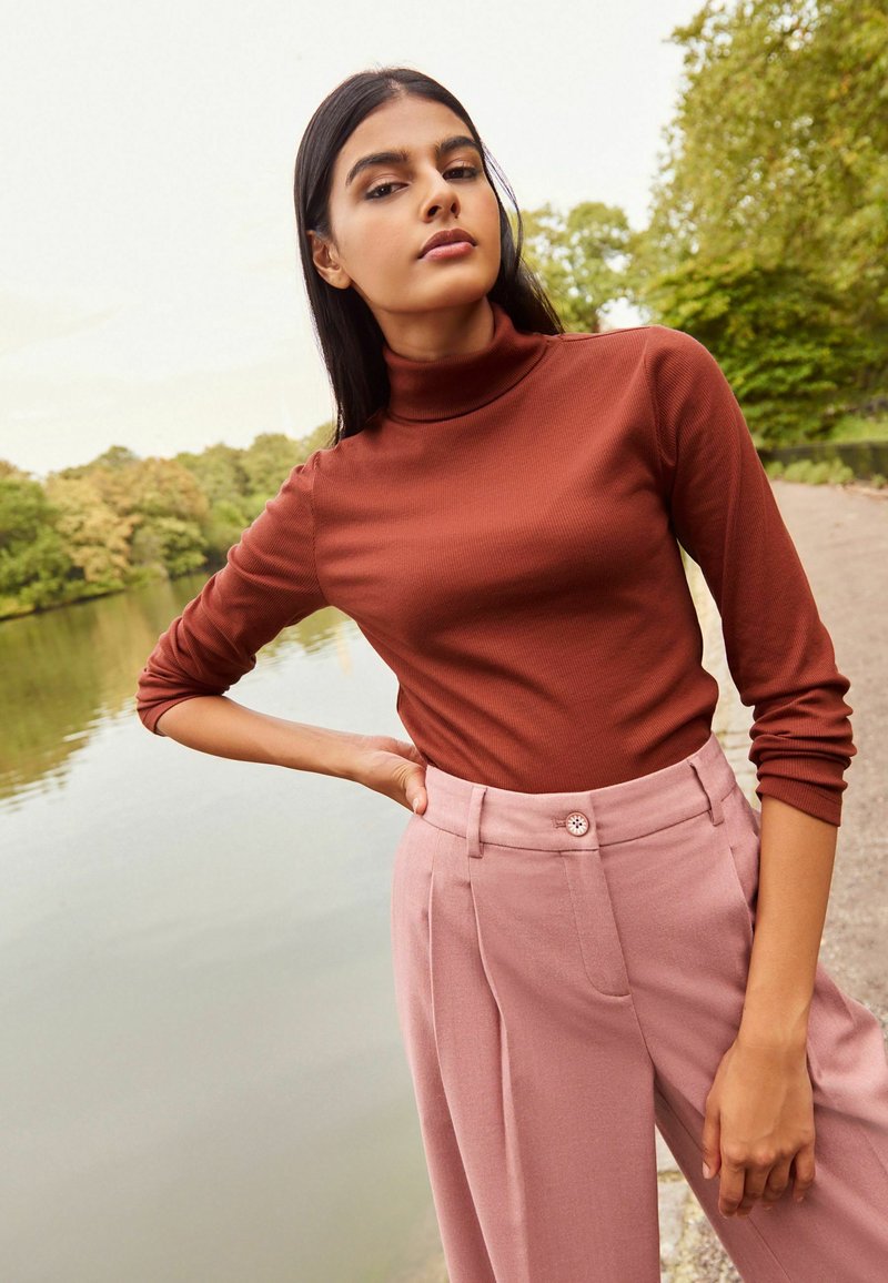 Next ROLL NECK STANDARD - Strickpullover - mottled red
