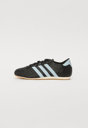 TAEKWONDO LACE W - Sneakers low - core black/wonder blue/off white
