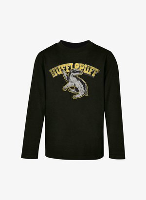 Čierna košeľa s dlhým rukávom s grafickým znázornením jeleňa a textom "HUFFLEPUFF" nad ním v žltej a bielej farbe.