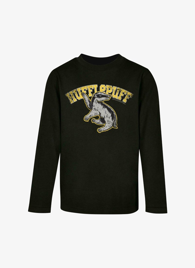 Fekete, hosszú ujjú póló, amelyen egy borzasztó grafikája és a "HUFFLEPUFF" felirat található sárga és fehér színben fölötte.