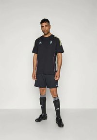 adidas Performance JUVENTUS 25/26 TIRO25 COMPETITION DOWNTIME SHORTS - Klubiriided - black