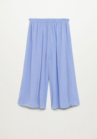 Ljust blå, vida byxor tillverkade av mjukt, texturerat tyg. Har resårmidja och ett flödande design utan fickor.