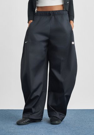 Nike Sportswear Παντελόνι φόρμας - black