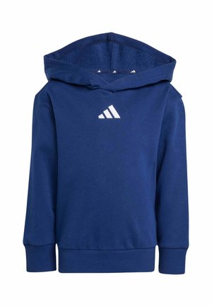 Sudadera azul con capucha y mangas largas, con un logo blanco de tres rayas en el pecho, hecha de tela suave.