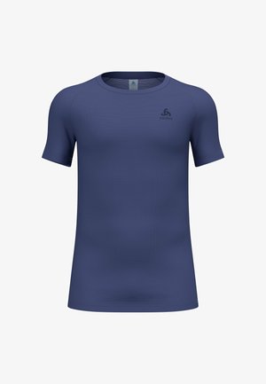 Donkerblauwe sportshirt met korte mouwen van ademend textiel, ronde halslijn en een discreet logo op de voorkant.