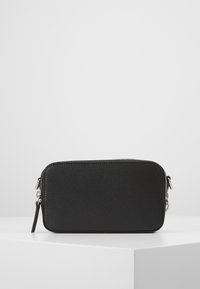 KARL LAGERFELD Taška s příčným popruhem - black