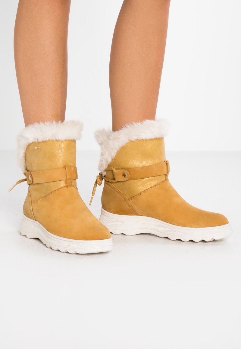 Geox Botas para la nieve - yellow