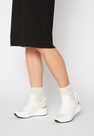 THRUNDRA - Trainers - white