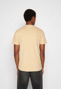 GAP EVERYDAY SOFT BASIC LOGO  - Print T-shirt - new chamois