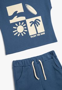 Koton SET - Shorts - blue