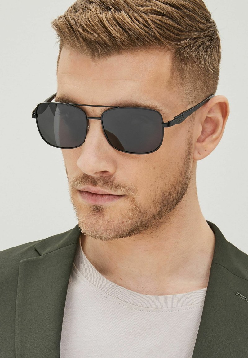 Next SQUARE PILOT POLARISED SUNGLASSES Sonnenbrille black/schwarz