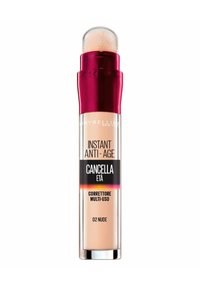 Concealer Maybelline Instant Anti-Age in 02 Nude, con un tubo trasparente, un applicatore rotondo e un tappo rosso con accenti grafici.