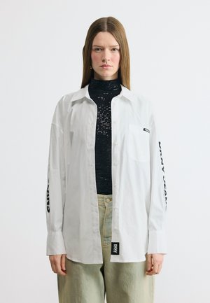SHIRT - Blúzka so zapínaním na gombíky - white/black