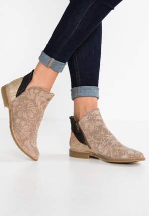 Ankle boot