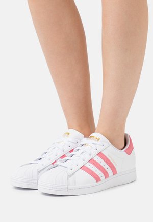SUPERSTAR - Sneakers laag - footwearwhite/blue oxi/gold metallic