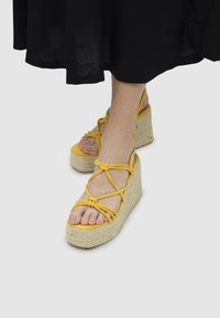 Findlay Espadrille - geel