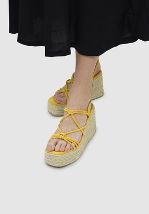 Espadrilles - geel
