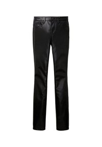 Schwarze Jeans mit schlankem Schnitt, glatter Textur, fünf Taschen und Knopfverschluss. Der Stoff hat einen leichten Glanz.