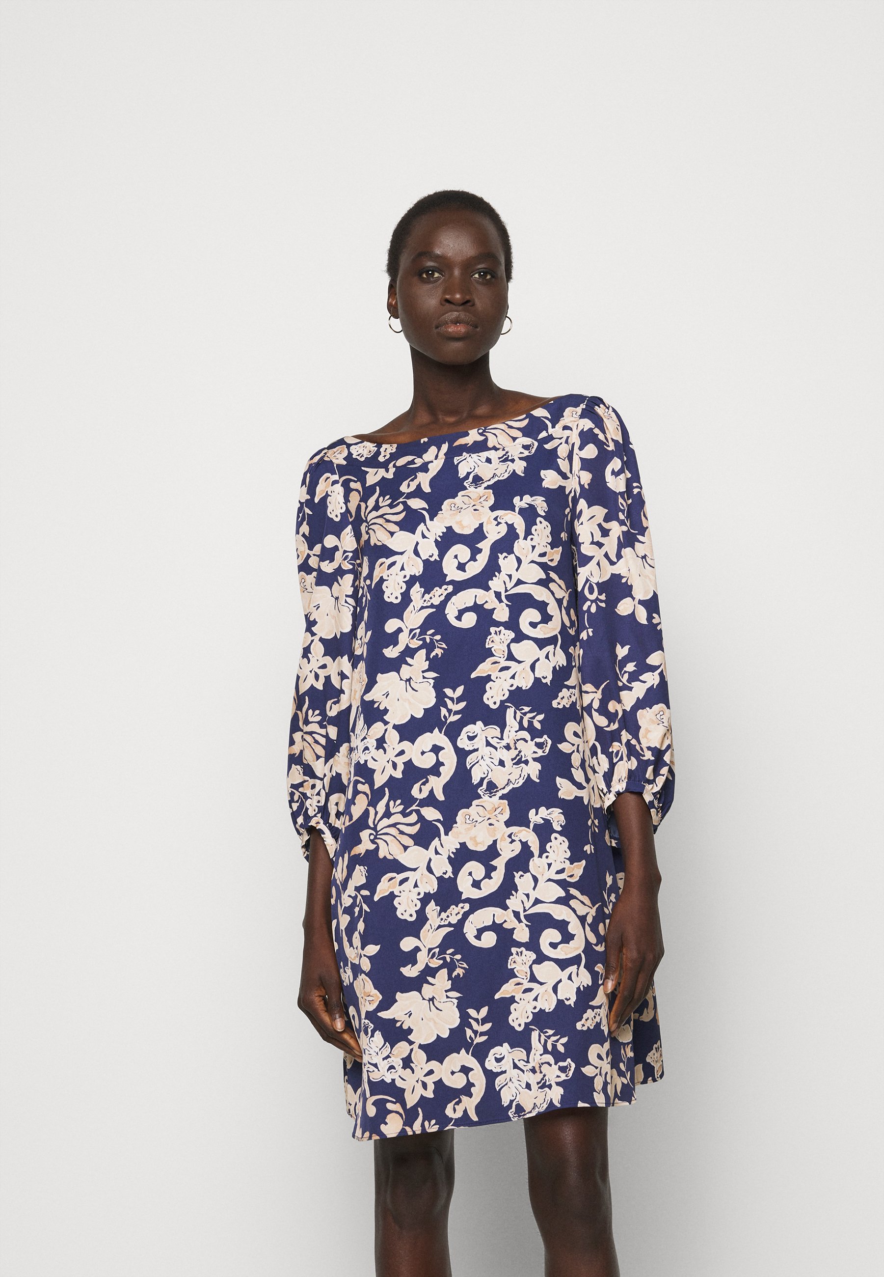 Vestito scollo a barca zalando Clearance