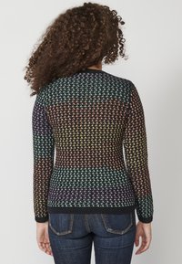 Koroshi Sweter