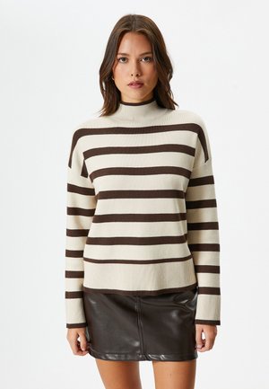 - Sweter