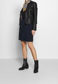 Re.draft Minikjol - dark blue