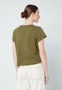 American Vintage Jednoduché tričko - buisson vintage