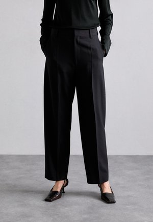 TAPERED  - Stoffhose - black