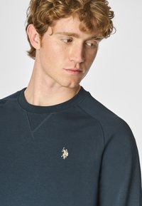 U.S. Polo Assn. Felpa - co ea